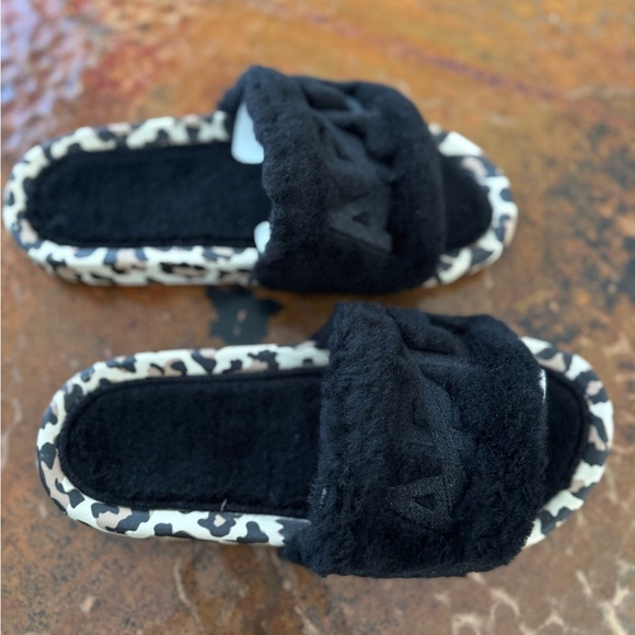 APL Shearling Slide Sandal/Slippers - Picture 3 of 5